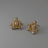 CARRIAGE STUDS EARRING_(GD)